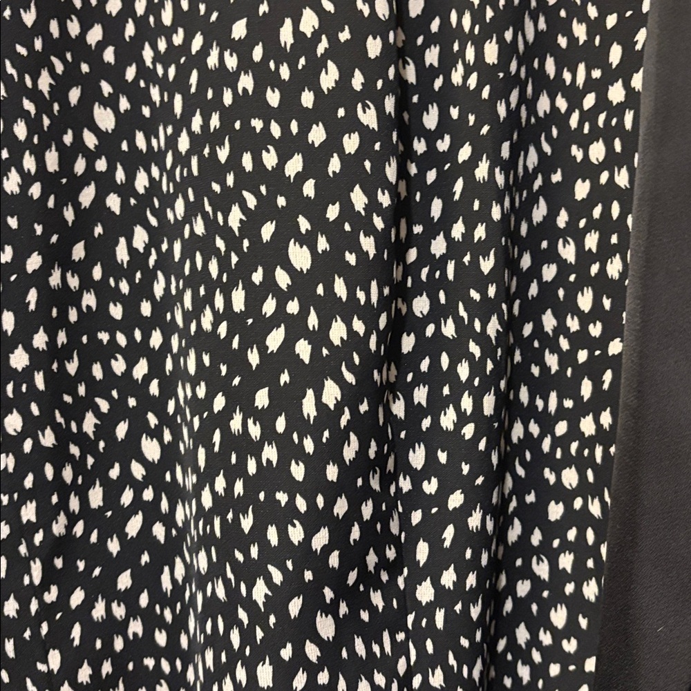 Skies are Blue Black Shiny Ruched Sleeve Blazer - Size 1X - Picture 4 of 7